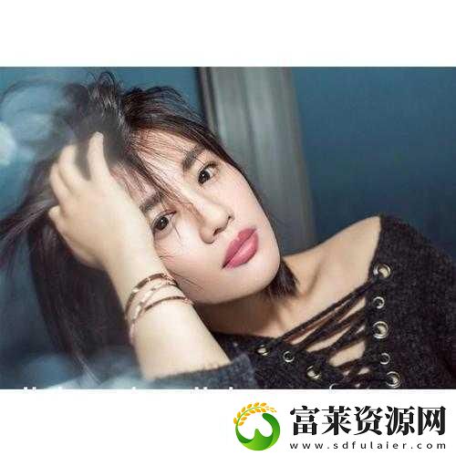 九淺一深和左三右三如何搭配成為果凍傳媒代言人：深度搭配-果凍傳媒代言人的全新魅力解析軟件教程玩法