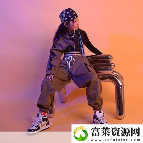 jazz老師和hiphop老師深受喜愛(ài)：當(dāng)然可以以下是一些與爵士舞和嘻哈舞老師深受喜愛(ài)的主題相關(guān)的新軟件教程玩法