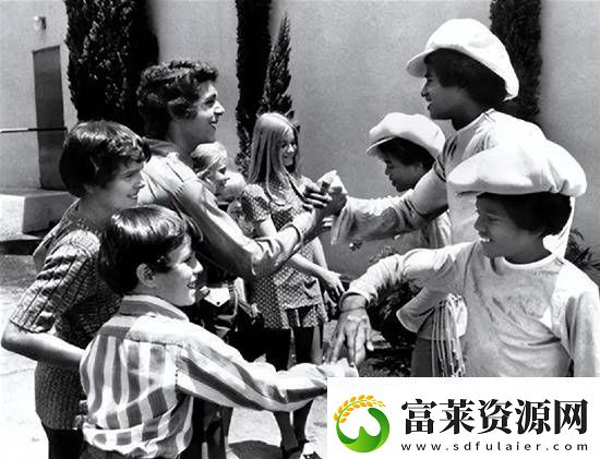 老照片：10歲的邁克爾杰克遜-街頭霸王的尚格·云頓軟件教程玩法