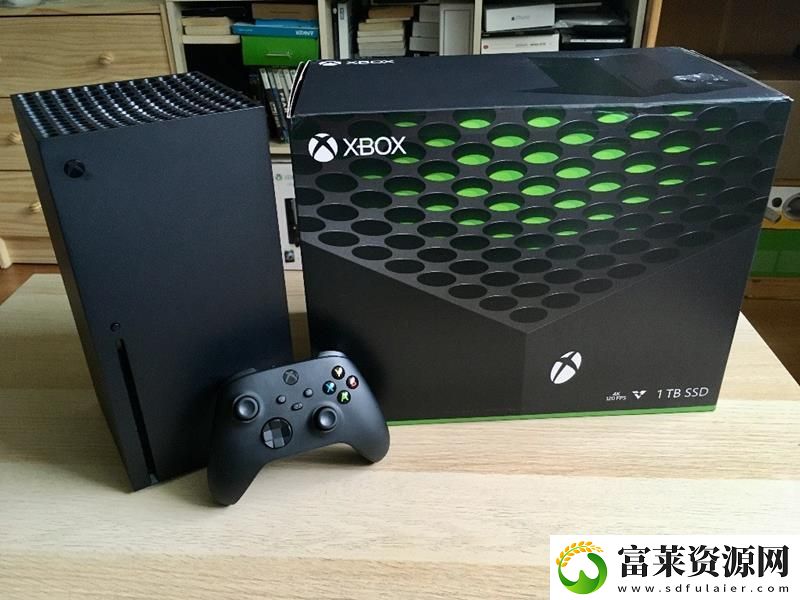 微軟Xbox下代或?qū)⒏淖?><p>Corden透露，下一代Xbox的整體構(gòu)想是它本質(zhì)上是一臺PC，但有一個(gè)適合搭配電視外觀的“外殼”，同時(shí)也有特定的硬件配置。這種設(shè)計(jì)將讓Xbox兼具PC的彈性與主機(jī)的便利性。</p><p style=