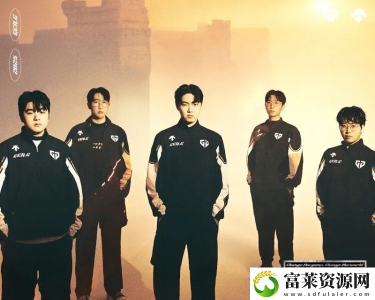 GEN公布2025賽季隊(duì)服：黑色主色調(diào)-雙臂以白黃雙色點(diǎn)綴軟件教程玩法